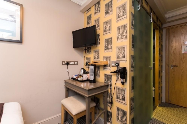 Arosfa Hotel London by Compass Hospitality (Londres)